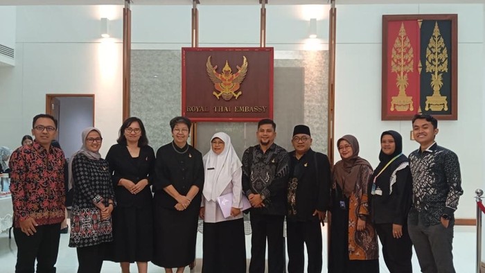 Guru Penerima Princess Maha Chakri Award