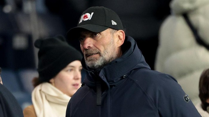 PARIS, FRANCE - JANUARY 4: Jurgen Klopp attends the Ligue 1 McDonalds football match between Paris Saint-Germain FC and Paris FC at Parc des Princes stadium on January 4, 2026 in Paris, France. (Photo by Jean Catuffe/Getty Images)