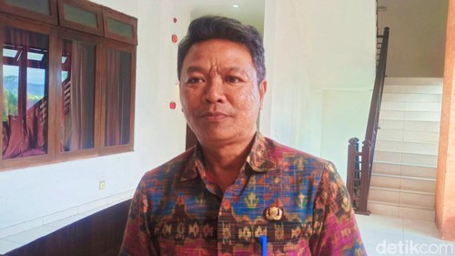 Kepala Disdukcapil Karangasem I Made Kusuma Negara beberapa waktu lalu. (foto: I Wayan Selamat Juniasa)