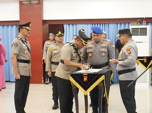Dilantik Kapolda Irjen Herry Heryawan, Ini Daftar Pejabat Baru Polda Riau