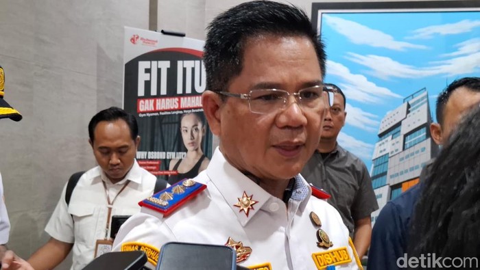 Tiang Monorel Mangkrak Dibongkar Malam Hari, Tak Ada Penutupan Jalan