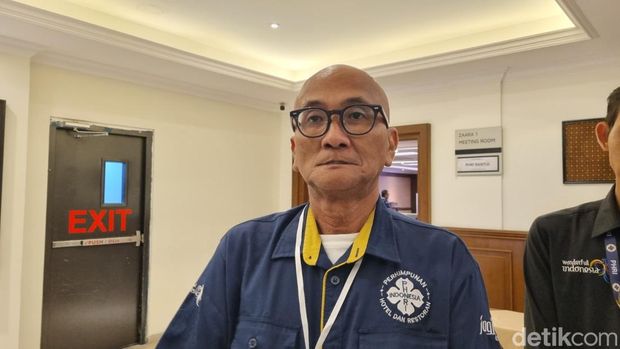 Ketua PHRI DIY, Deddy Pranowo Eryono saat memberikan keterangan di Bantul, Rabu (14/1/2026).