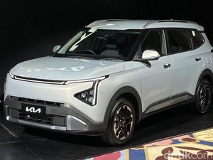 Kia Carens Terbaru Masuk Indonesia