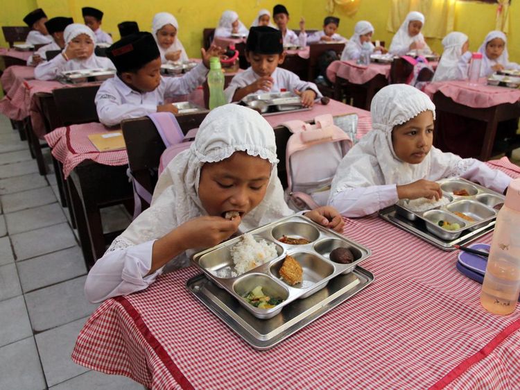 Makan Bergizi Gratis Serap Rp51,5 Triliun Anggaran APBN 2025