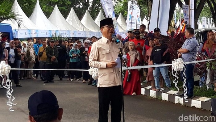 Mendes PDT, Yandri Susanto buka pameran UMKM unggulan dan pasar murah di Boyolali, Rabu (15/1/2026).