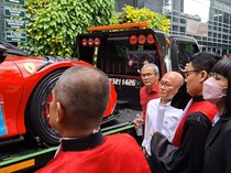 Momen Majelis Hakim Cek Ferrari hingga Harley Davidson di Sidang Migor