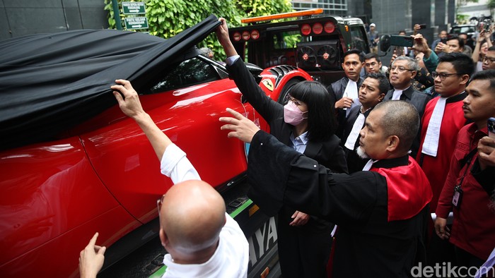 Terdakwa Suap Perkara Migor Punya 22 Mobil Mewah: Ada Porsche hingga Ferrari