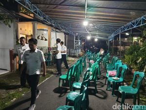 Suasana Rumah Duka Pendaki Gunung Slamet Syafiq Ali di Magelang