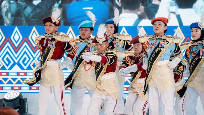 Prabowo Kagum Aksi Pocil Albi, Langsung Beri Beasiswa Kepolisian