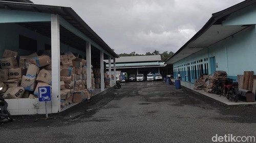 Produsen AMDK milik Istri eks Wali Kota Bima, Ellya Alwaini Muhammad Lutfi yang melakukan PHK 10 pekerja tanpa pesangon, Rabu (14/1/2026). (Dok. Rafiin/detikBali)