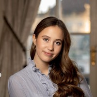 Sejak 2023, si kembar menempuh pendidikan di sekolah yang berbeda. Pangeran Vincent masih bersekolah di Tranegadskolen, sementara Putri Josephine memilih pindah ke Kildegård Privatskole di Hellerup. Foto: dok. Instagram @detdanskekongehus