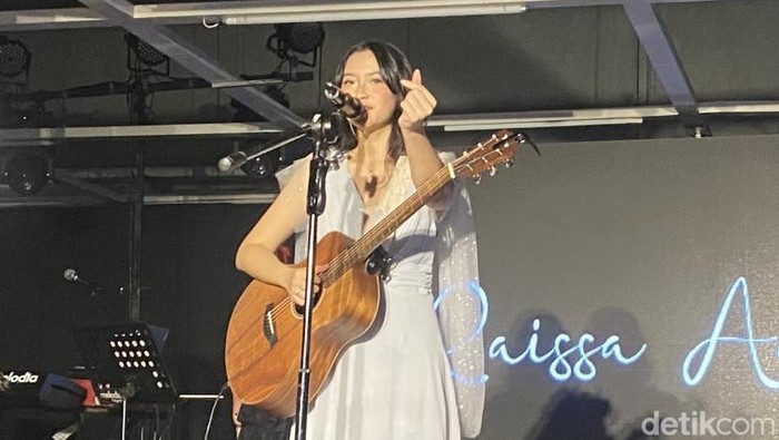Raissa Anggiani di Surabaya