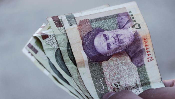 Mata Uang Iran Berdarah-darah, Rp 1.000 Setara Puluhan Ribu di Sana