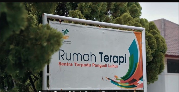 Kisah Bocah Cibarusah Tempuh Jarak 29 Km untuk Sembuh dari Kelumpuhan