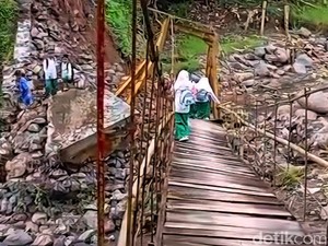 Sukabumi Raya Sepekan: Siswa Bertaruh Nyawa Demi ke Sekolah