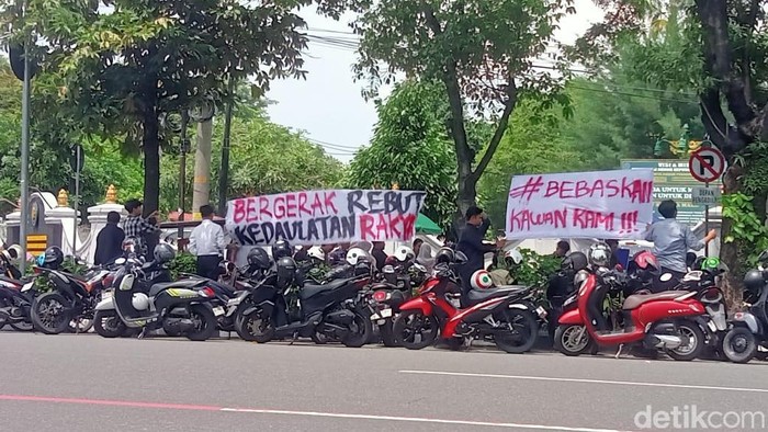 Sidang 5 Terdakwa Demo Rusuh di Solo Diwarnai Aksi Protes
