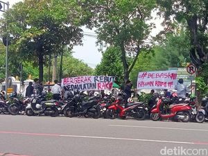 Sidang 5 Terdakwa Demo Rusuh di Solo Diwarnai Aksi Protes