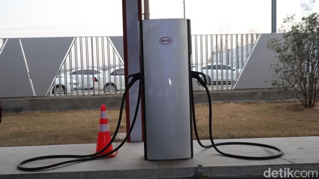 SPKLU BYD di China. SPKLU BYD di China.