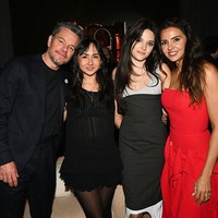 Matt Damon diketahui memiliki seorang anak tiri dari hubungan Luciana terdahulu bernama Alexia yang berusia 25 tahun. Foto: FilmMagic/John Nacion