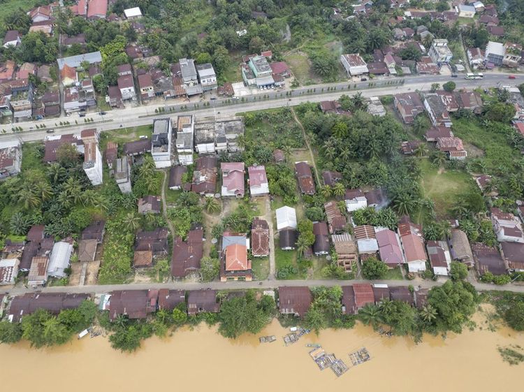 Abrasi Sungai Batanghari Ancam Permukiman Warga