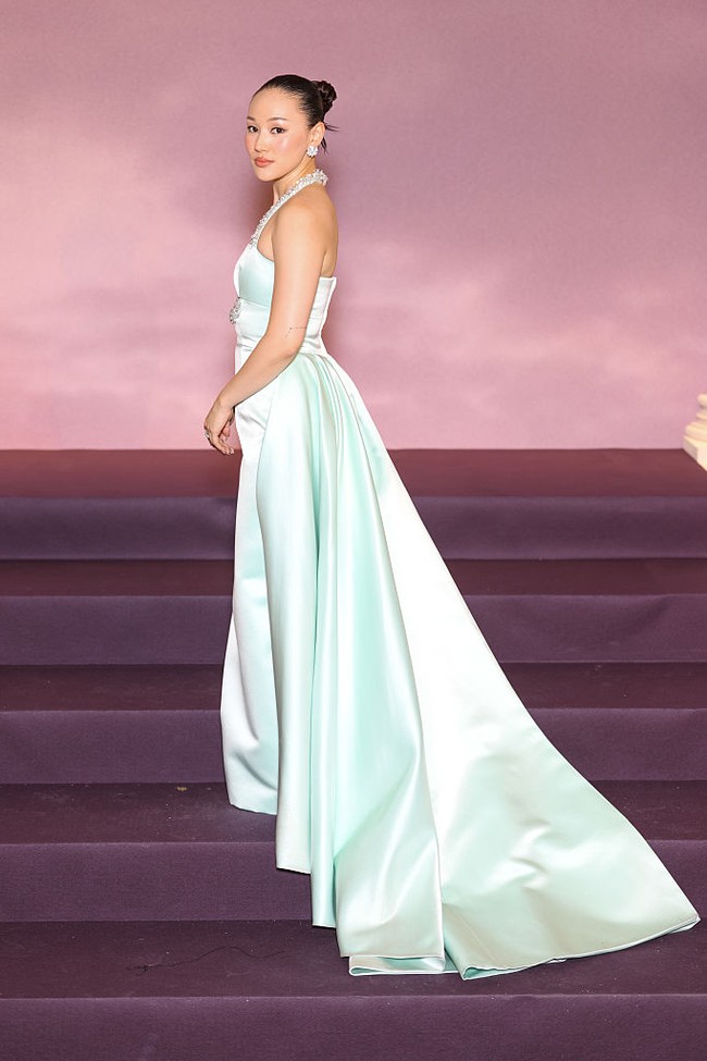 Yerin Ha lahir pada 16 Januari 1998. Aktris 27 tahun itu dibesarkan di Sydney dari orang tua berdarah Korea Selatan. Ia kerap berbicara secara terbuka tentang bagaimana warisan budaya Korea membentuk identitas dirinya. Foto: Getty Images/Stephane Cardinale