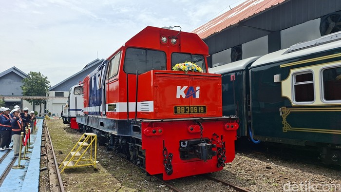 Balai Yasa Manggarai menjadi saksi bisu kembalinya kejayaan kereta api masa lalu. Dalam acara 