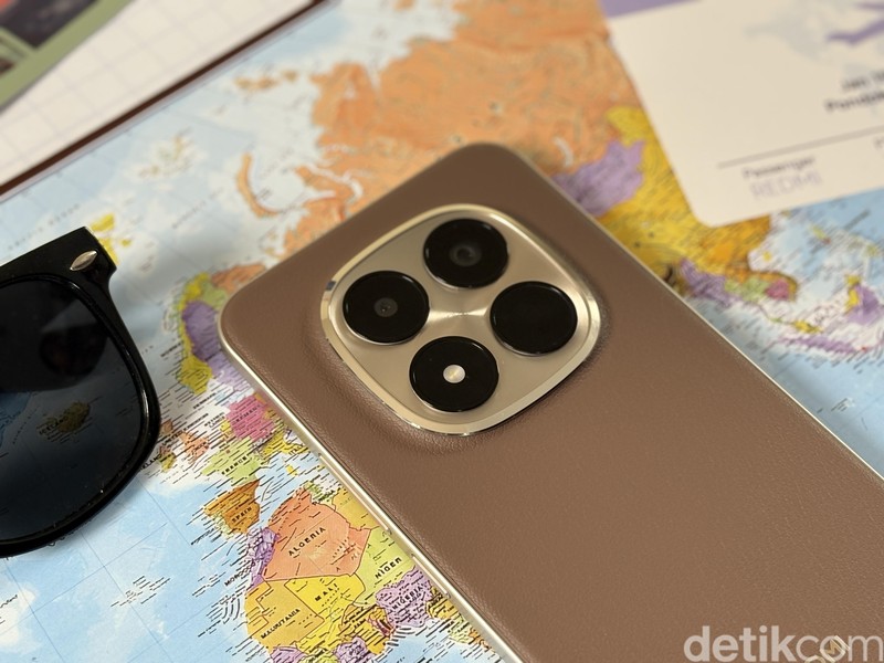Redmi Note 15 Series akan segera hadir di Indonesia. Bagi yang penasaran, begini wujudnya yang begitu kuat, tahan air, dan memiliki baterai awet.