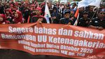 Buruh Demo DPR, Keluhkan Kecilnya Kenaikan UMP