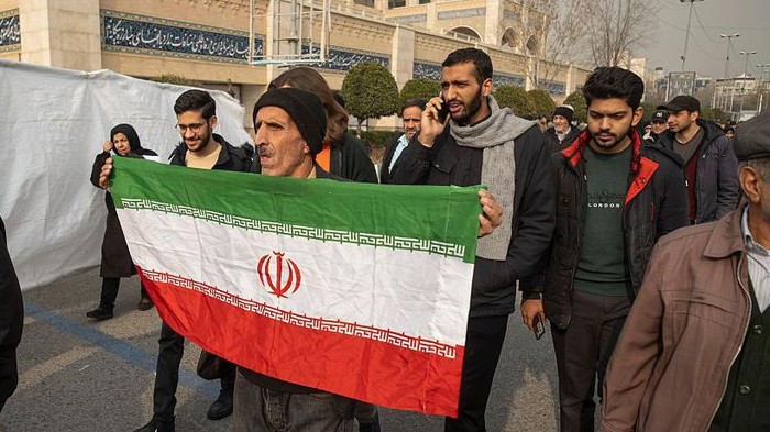 Cerita WNI yang Anaknya Tinggal di Iran: Sudah 5 Hari Tak Bisa Dihubungi