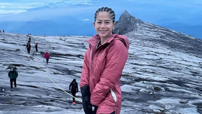 Farida Nurhan Pamit dari YouTube, Mau Jual Akun Rp 10 M