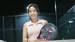 Gaya Sporty Gisel Main Padel, Pakai Rok Mini dan Sleevless Top
