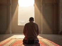 Doa dan Niat Sholat Hajat, Lengkap dengan Keutamaannya