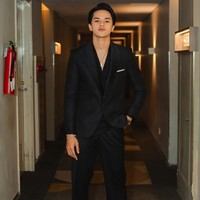 Pria blasteran Indonesia-Belgia ini memulau debut akting lewat FTV berjudul ‘Istriku Ajari Aku Sholat’ pada 2013. Sejak itu, wajahnya sering menghiasi layar kaca. Ia perdana membintangi film lewat proyek ‘Petaka Gunung Gede’ yang rilis pada 2025. Foto: Instagram/@jeremiemoeremans