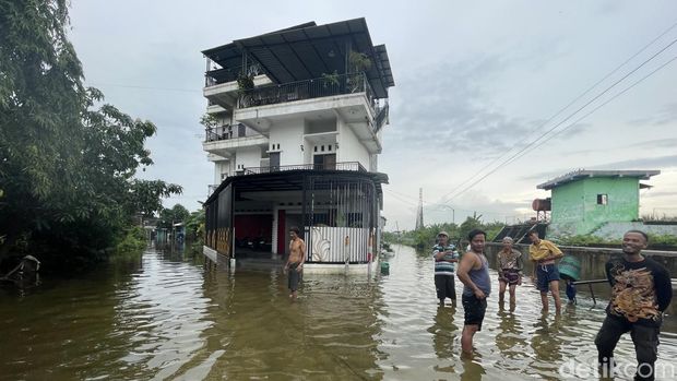 Kondisi genangan banjir di Desa Jati Wetan, Kecamatan Jati, Kabupaten Kudus, Kamis (15/1/2026). Kondisi genangan banjir di Desa Jati Wetan Kecamatan Jati, Kabupaten Kudus, Kamis (15/1/2026).