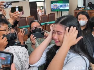 Laras Faizati Menangis Usai Vonis: Saya Bisa Pulang ke Rumah