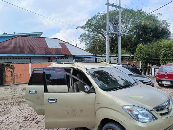 lelang Toyota Avanza mulai Rp 22 jutaan