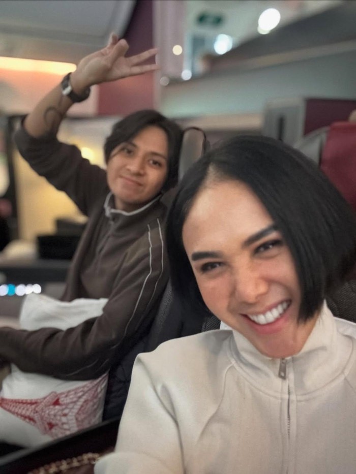 Liburan Yuni Shara di Barcelona
