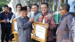 Mendes Beri Penghargaan Korporasi di Hari Desa Nasional