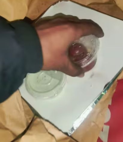 Ojol makan pesanan pelanggan Terlanjur Kesal, Ojol Ini Berujung Melahap Pesanan Pelanggan!