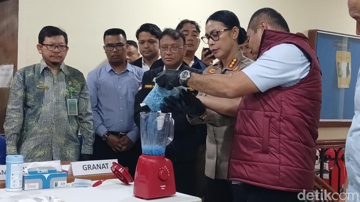Pemusnahan barang bukti narkoba Yanng diungkap Ditresnarkoba Polda Kepri.(Alamudin Hamapu/detikSumut)
