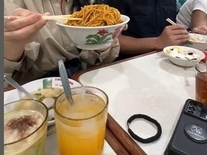 Pesona Annisa Pohan saat Makan Bakso hingga Mie Ayam Bareng AHY