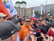 Tudingan Bos Buruh soal Pekerja Mie Sedaap Dirumahkan: Modus Tak Bayar THR