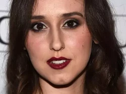 Cewek Jenius Berjuluk Next Einstein, Risetnya Dikutip Stephen Hawking