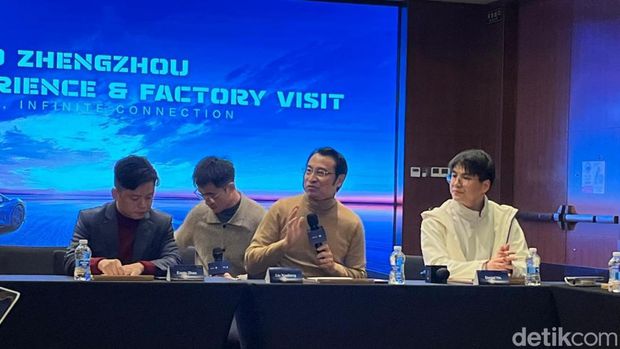 Sesi interview bareng BYD di Henan, China.