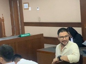 Video: Polisi Curigai Plastik Klip Titipan Ammar Zoni dari Dokter Kamelia