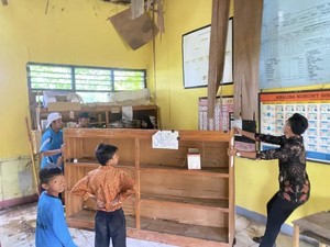 SD di Bima Rusak Parah Bertahun-tahun, 3 Ruangan Ambruk gegara Angin Kencang