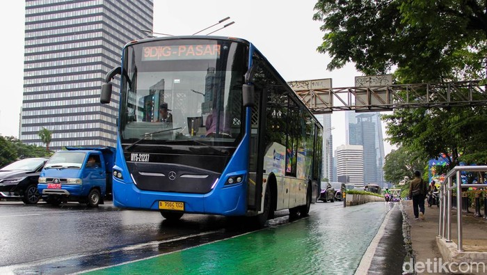 Detik-detik Dua Pria Onani di Transjakarta dan Disergap Penumpang Lain