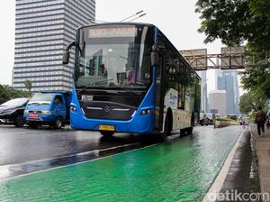 Video 2 Pria Masturbasi di TransJakarta Jadi Tersangka