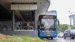 Tak Jadi Naik, Tarif Transjakarta Ringankan Beban Warga