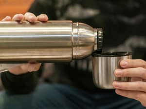 Tragis! 20 Tahun Minum Kopi dari Termos Berkarat, Pria Ini Berujung Tewas